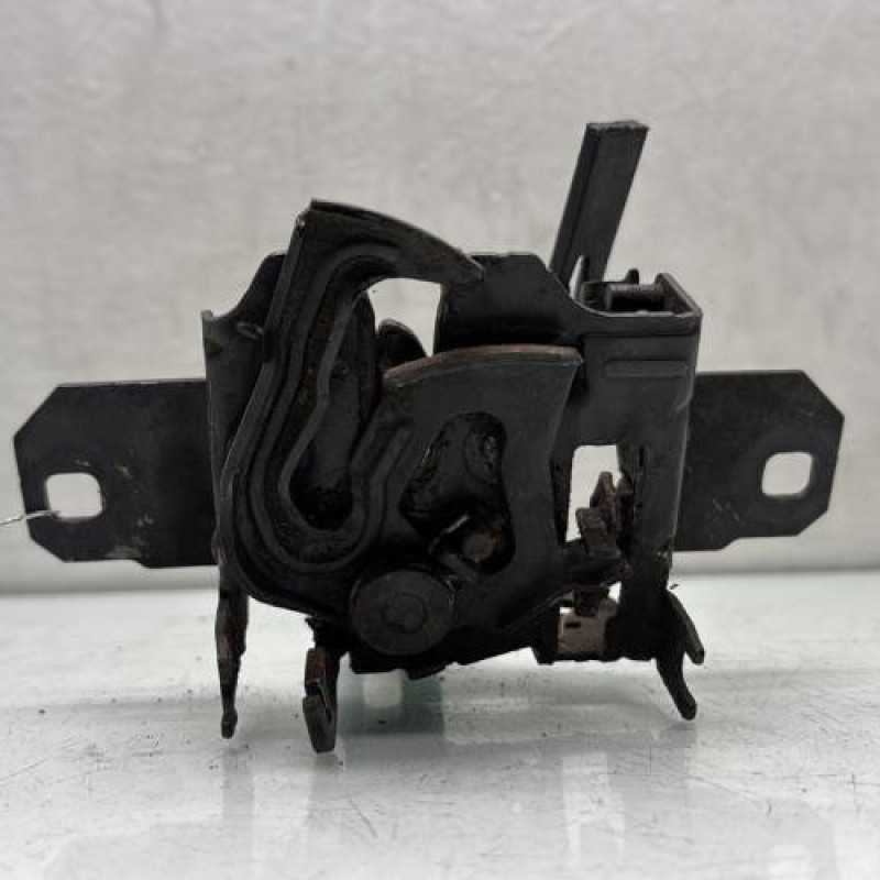 Fermeture de capot VOLKSWAGEN GOLF 4 Photo n°1
