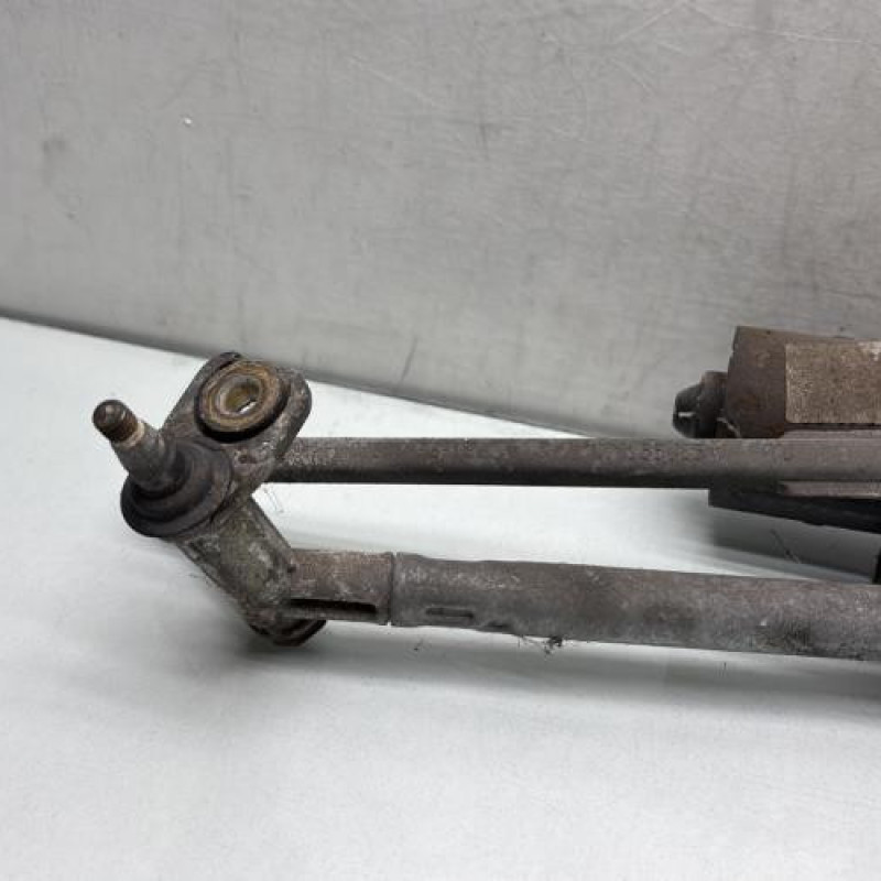 Moteur essuie glace avant VOLKSWAGEN GOLF 4 Photo n°3