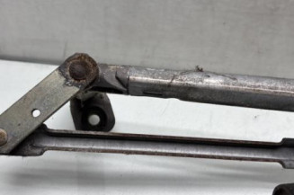 Moteur essuie glace avant VOLKSWAGEN GOLF 4