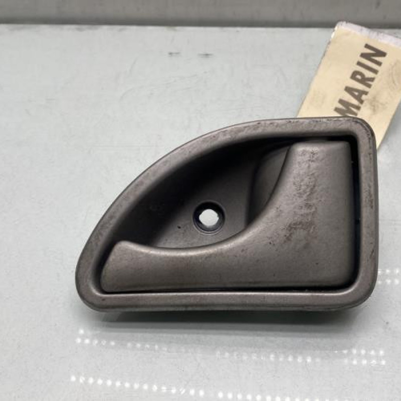 Poignee interieur avant droit RENAULT TWINGO 1 Photo n°1