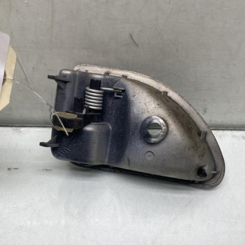 Poignee interieur avant droit RENAULT TWINGO 1 Photo n°2