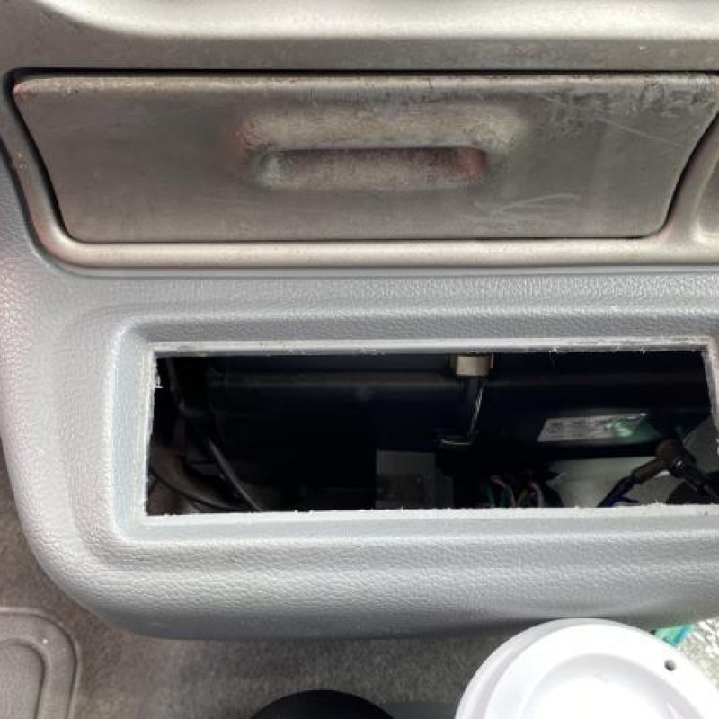 Poignee interieur avant droit RENAULT TWINGO 1 Photo n°19