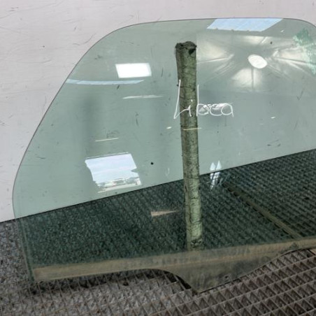 Vitre arriere droit CITROEN XSARA PICASSO Photo n°1