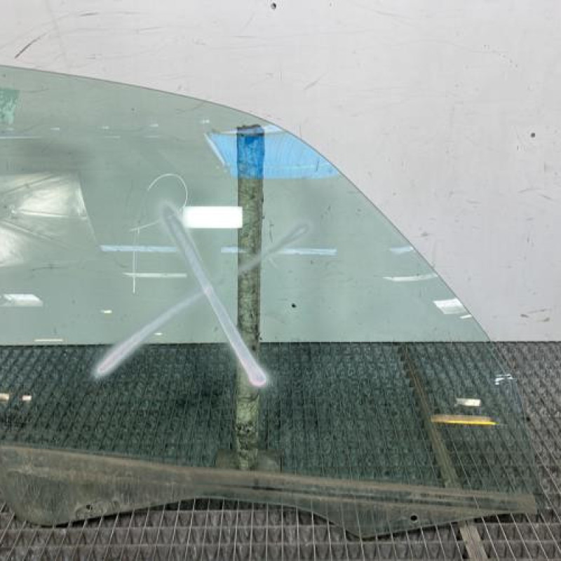Vitre avant droit CITROEN XSARA PICASSO Photo n°1
