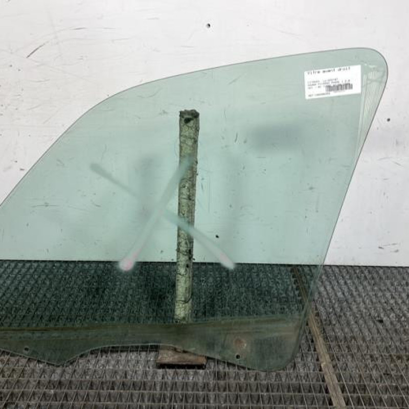 Vitre avant droit CITROEN XSARA PICASSO Photo n°4