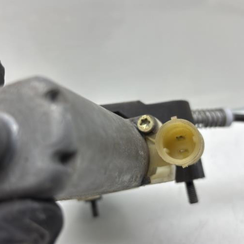 Leve vitre electrique avant gauche RENAULT CLIO 2 Photo n°4