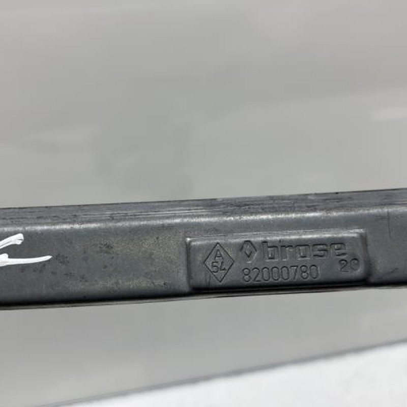 Leve vitre electrique avant gauche RENAULT CLIO 2 Photo n°5
