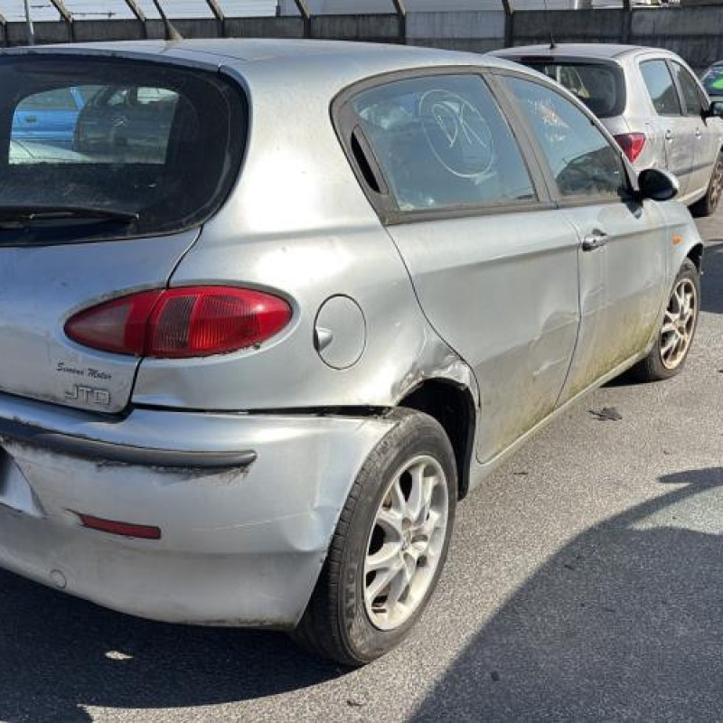 Leve vitre electrique avant droit ALFA ROMEO 147 Photo n°9