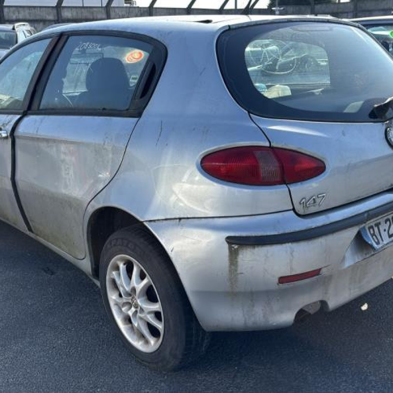 Leve vitre electrique avant droit ALFA ROMEO 147 Photo n°10