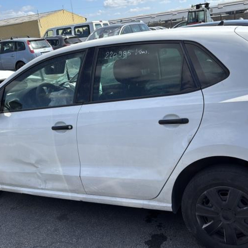 Poignee porte arriere droit VOLKSWAGEN POLO 5 Photo n°9