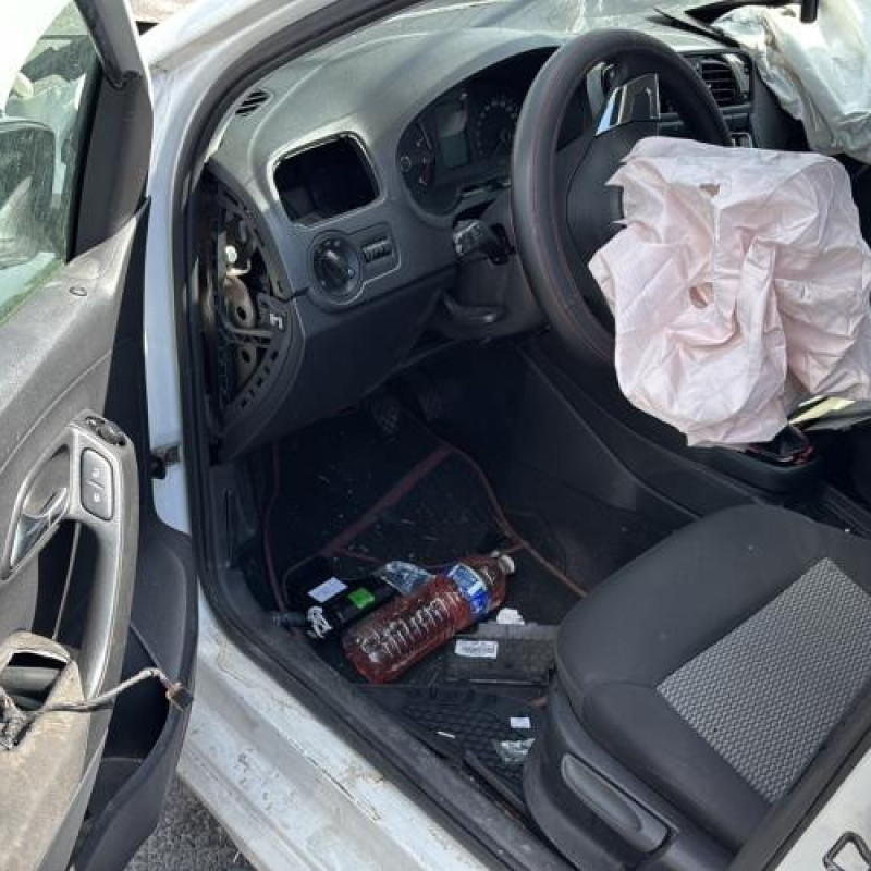 Poignee porte arriere droit VOLKSWAGEN POLO 5 Photo n°16