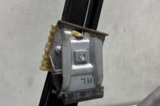 Leve vitre electrique avant gauche VOLKSWAGEN POLO 5