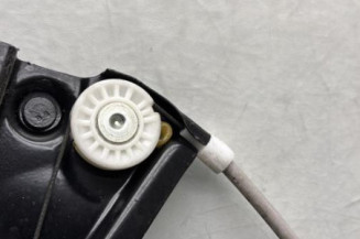 Leve vitre electrique avant gauche VOLKSWAGEN POLO 5