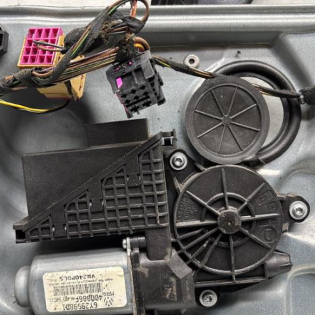 Leve vitre electrique avant droit VOLKSWAGEN POLO 4