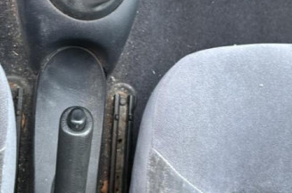 Poignee interieur arriere droit RENAULT MEGANE 1