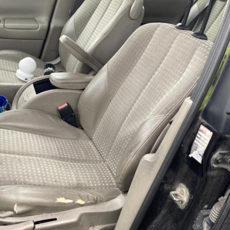 Vitre arriere droit RENAULT SCENIC 2 Photo n°16