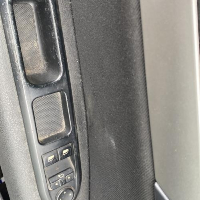 Vitre arriere gauche PEUGEOT 407 Photo n°14