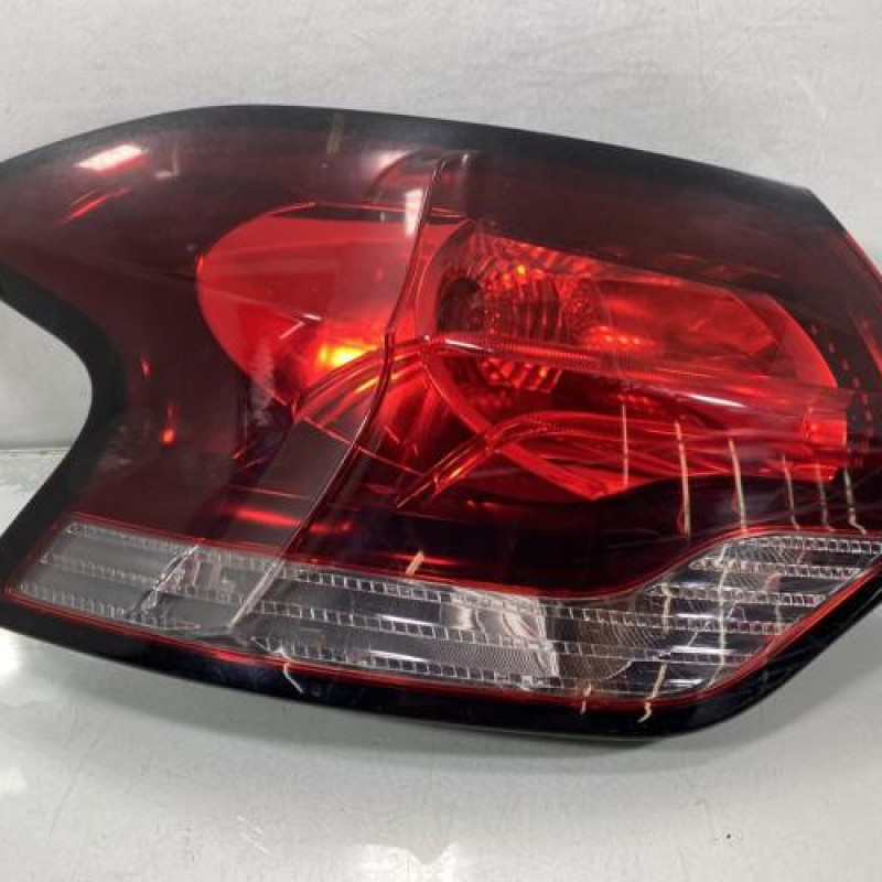 Feu arriere principal gauche (feux) DS DS4 1 Photo n°1