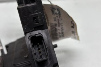 Serrure arriere droit RENAULT CLIO 4