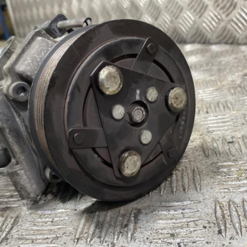 Compresseur clim CITROEN C3 3 Photo n°3