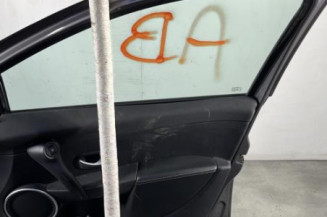 Porte avant droit RENAULT CLIO 3
