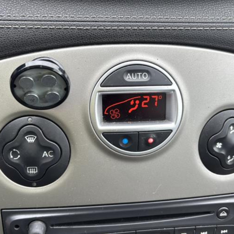 Pedale d'embrayage RENAULT CLIO 3 Photo n°20