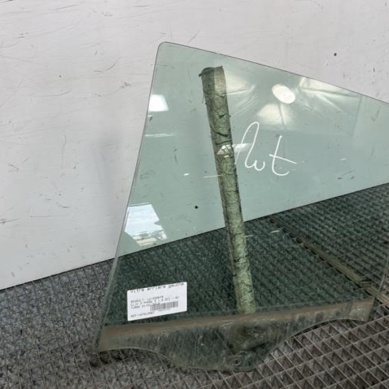 Vitre arriere gauche RENAULT CLIO 3 Photo n°2