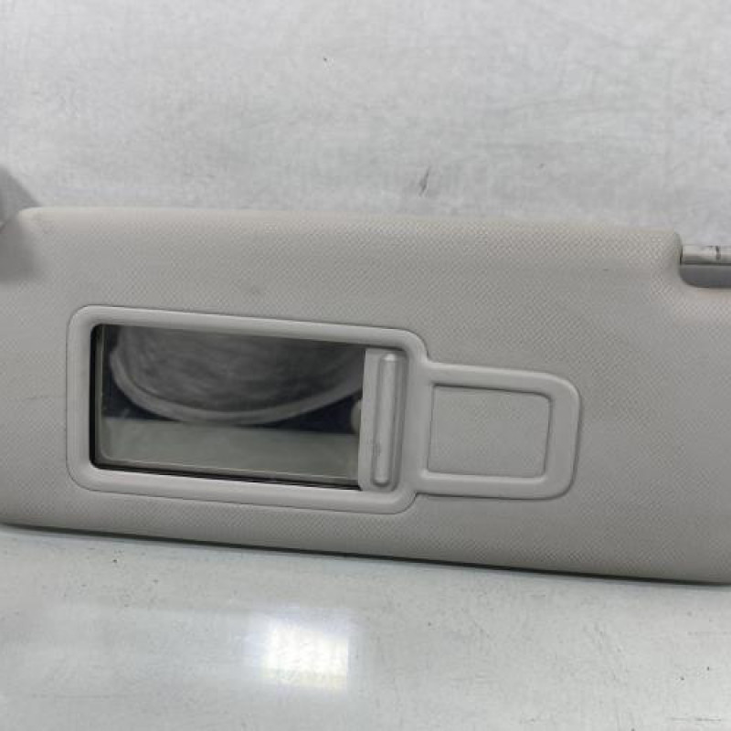 Pare soleil gauche AUDI A4 3 Photo n°1