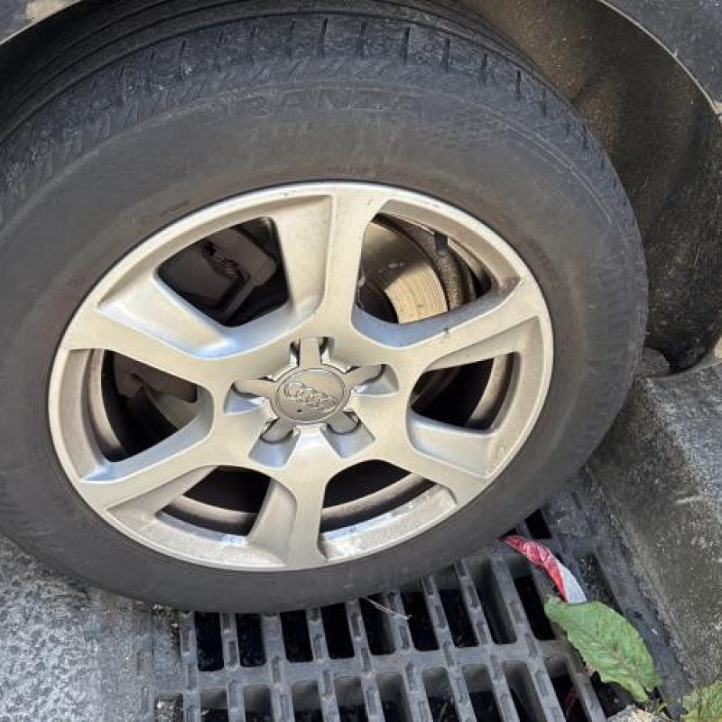 Interrupteur de leve vitre arriere gauche AUDI A4 3 Photo n°17