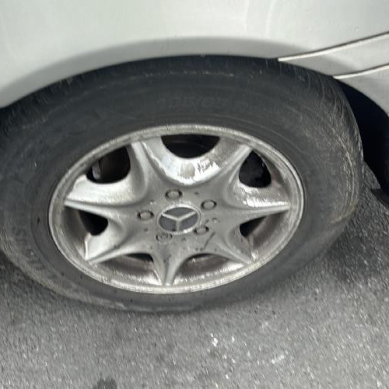 Baguette de porte avant droite MERCEDES CLASSE C 203 Photo n°18