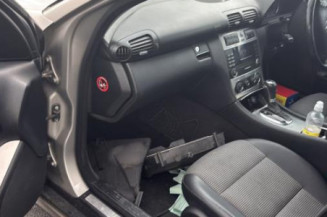 Feu arriere principal droit (feux) MERCEDES CLASSE C 203