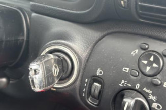 Poignee porte avant gauche MERCEDES CLASSE C 203