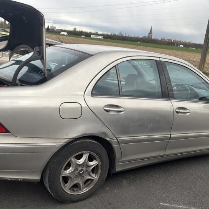 Interrupteur de leve vitre arriere gauche MERCEDES CLASSE C 203 Photo n°11