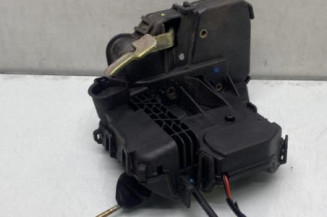 Serrure avant gauche MERCEDES CLASSE C 203