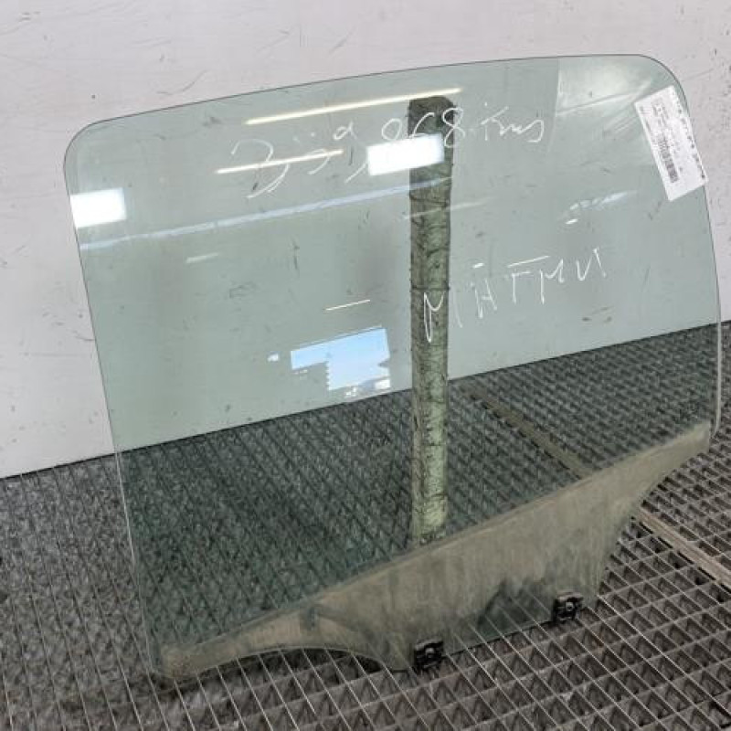 Vitre arriere gauche CITROEN C3 2 Photo n°2