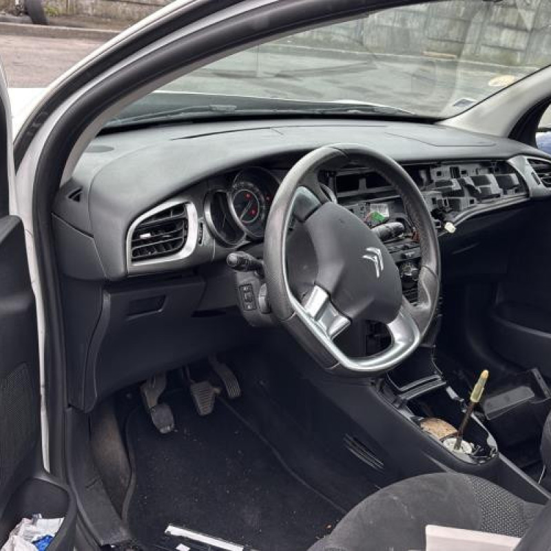 Vitre arriere gauche CITROEN C3 2 Photo n°13