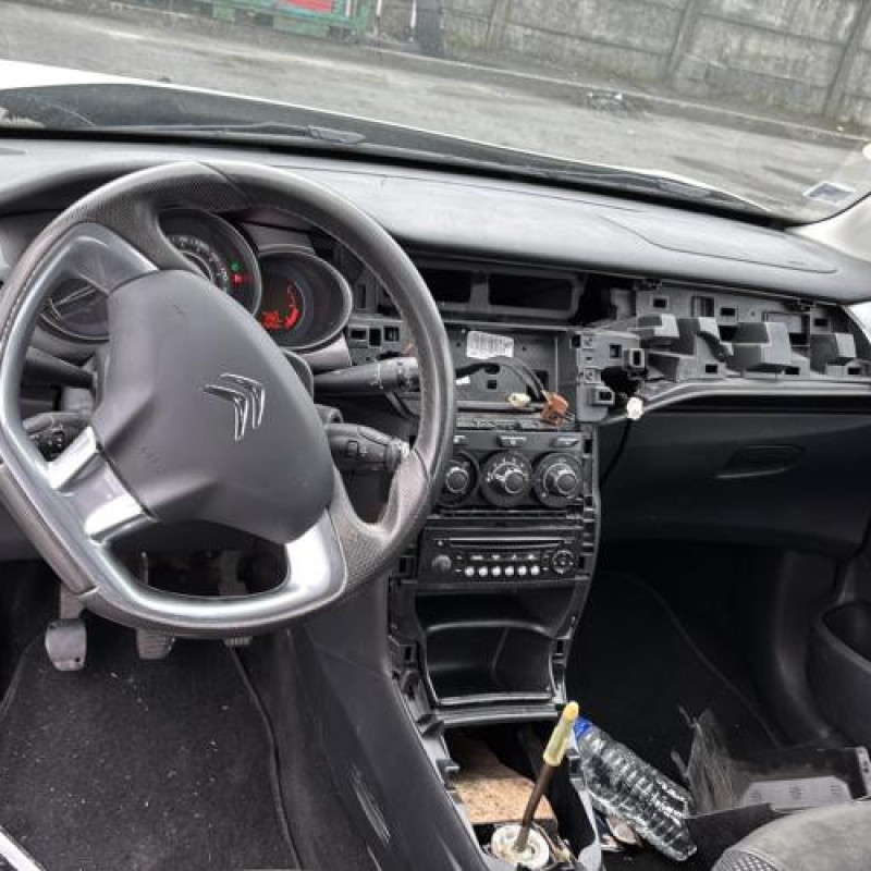 Renfort pare choc arriere (traverse) CITROEN C3 2 Photo n°19