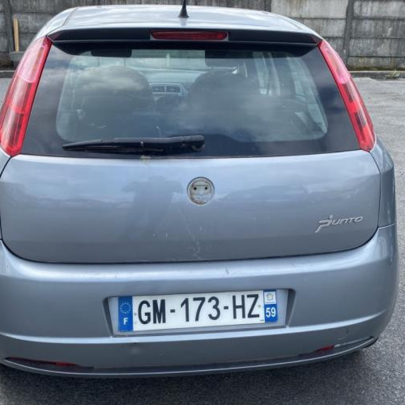 Vitre arriere gauche FIAT PUNTO EVO 3 Photo n°9