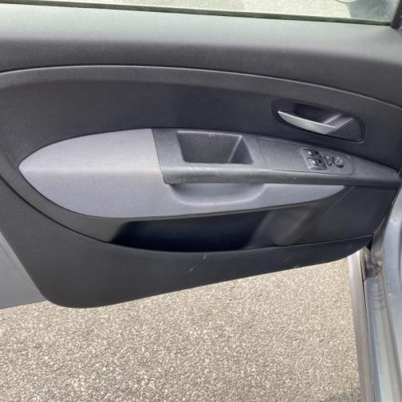 Vitre arriere gauche FIAT PUNTO EVO 3 Photo n°13