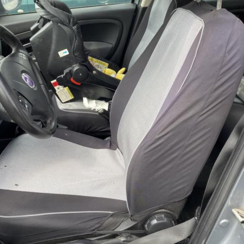 Vitre arriere gauche FIAT PUNTO EVO 3 Photo n°15