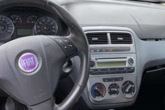 Vitre arriere gauche FIAT PUNTO EVO 3