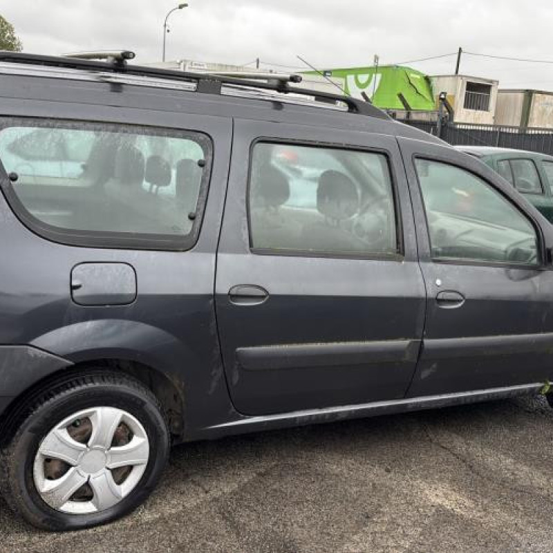 Pare choc arriere DACIA LOGAN MCV 1 Photo n°12