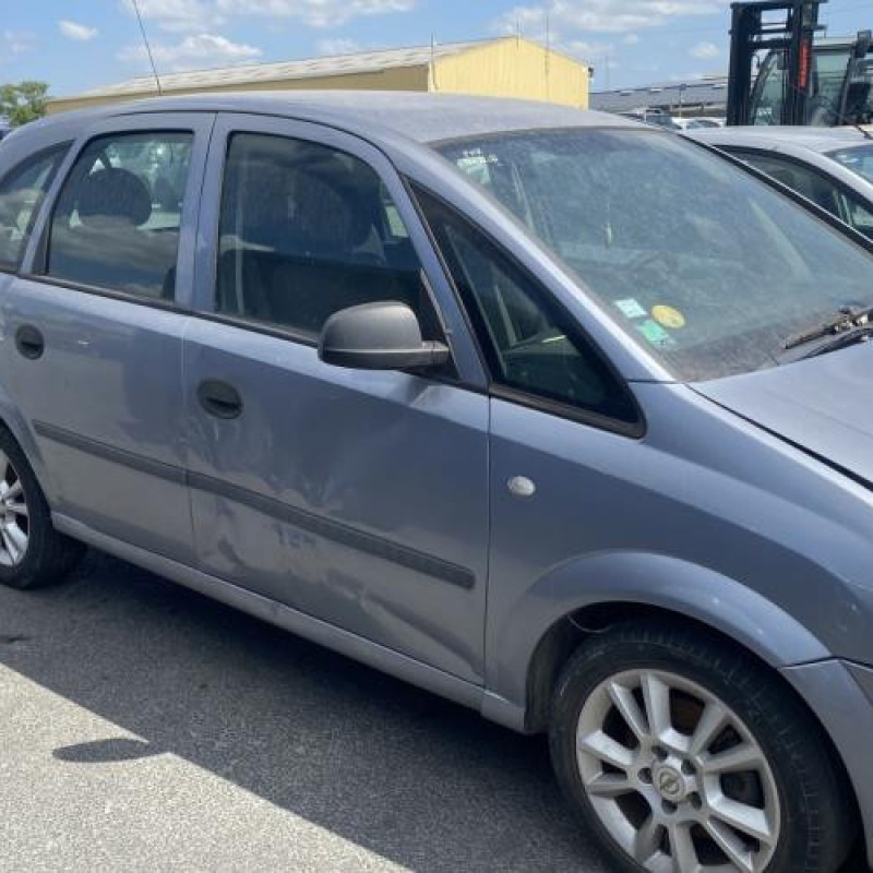 Feu arriere principal gauche (feux) OPEL MERIVA A Photo n°10