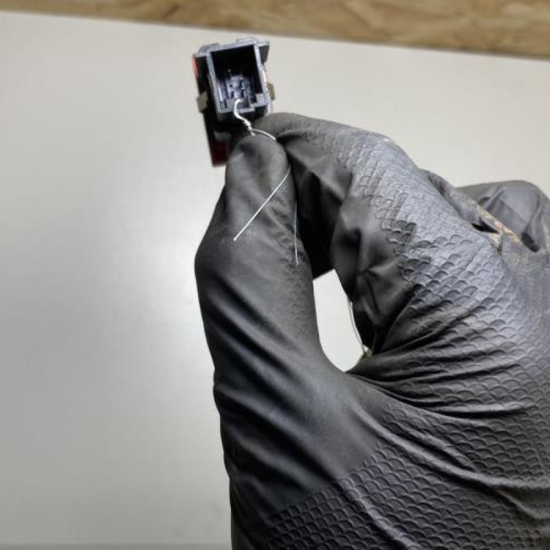 Bouton de warning VOLKSWAGEN POLO 5 Photo n°3