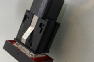 Bouton de warning VOLKSWAGEN POLO 5