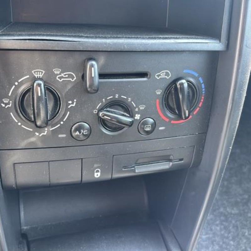 Boitier air bag PEUGEOT 207 Photo n°18