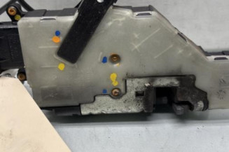 Serrure avant droit PEUGEOT 207