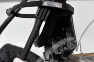 Serrure avant droit PEUGEOT 207