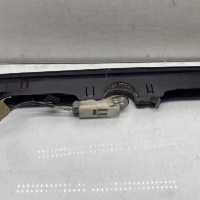 Feu arriere stop central CITROEN C3 1 Photo n°2