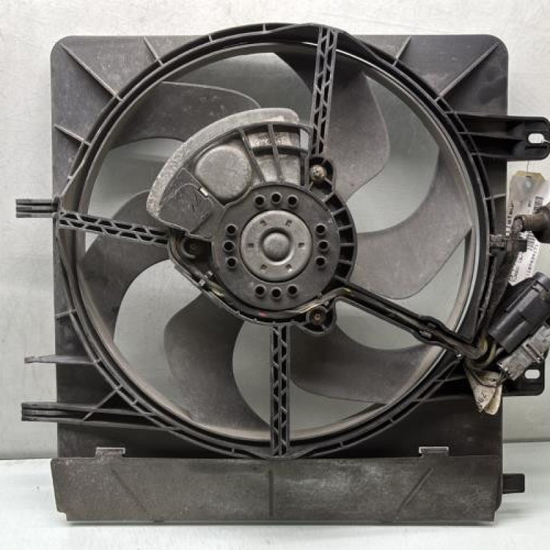 Moto ventilateur radiateur CITROEN C3 1 Photo n°2